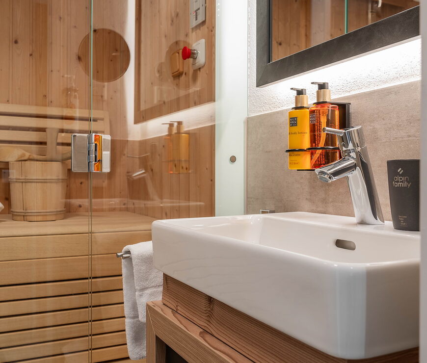 AvenidA Panorama Suites | Panorama Suite mit privater Sauna